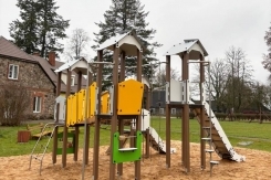 Rotaļu laukums BL LL 04 18 06